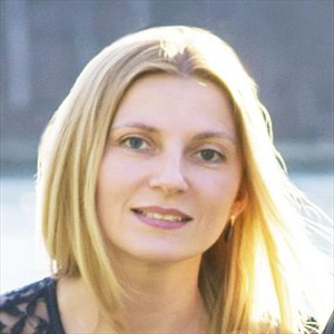 Anna Yarmolinskiy - Stellax Creative