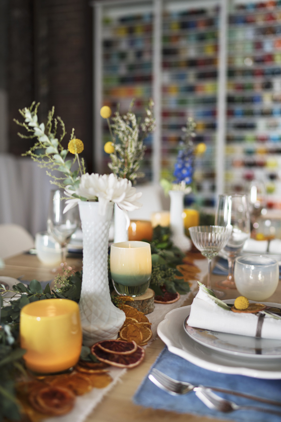 3 Thanksgiving Tablescapes That Break All The Rules