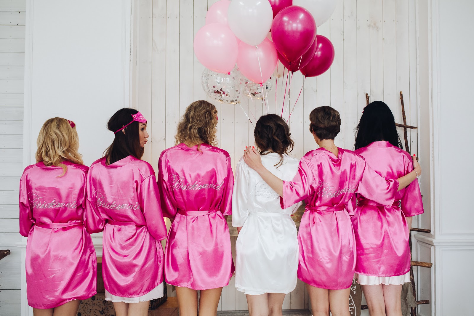 Bridal shower invitations: Bridesmaids in pink robe