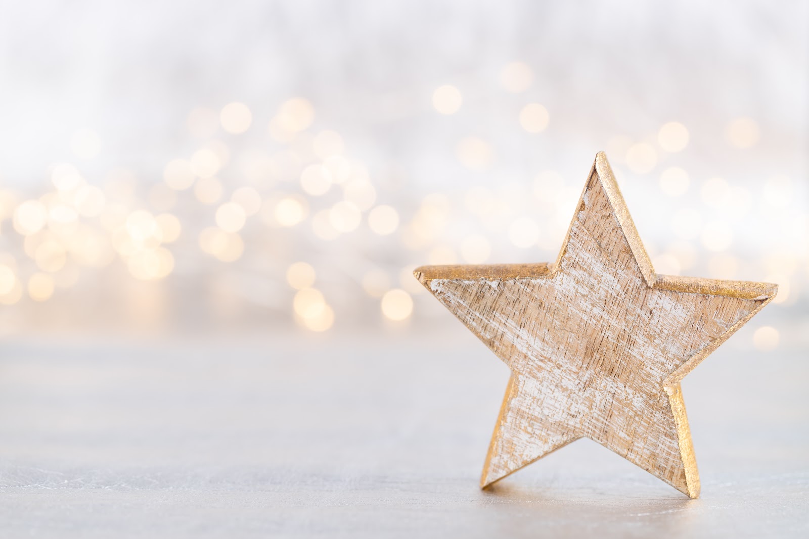 Christmas decorating ideas: A star-shaped decoration