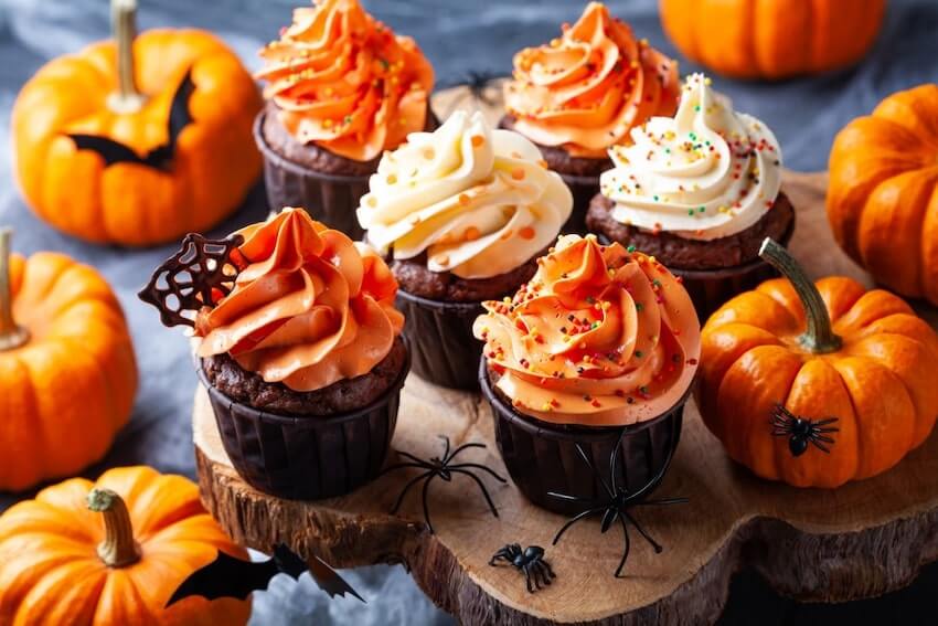 Halloween-themed cupcakes
