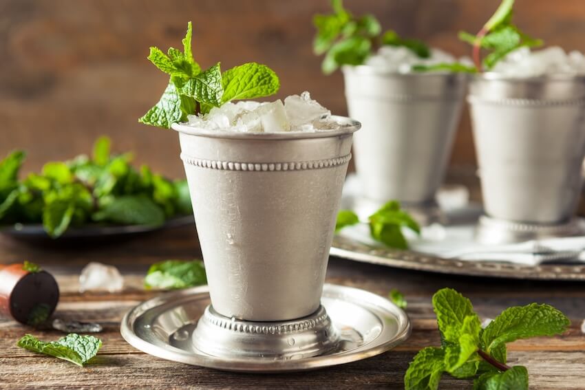 Kentucky Derby themed party: fresh mint julep