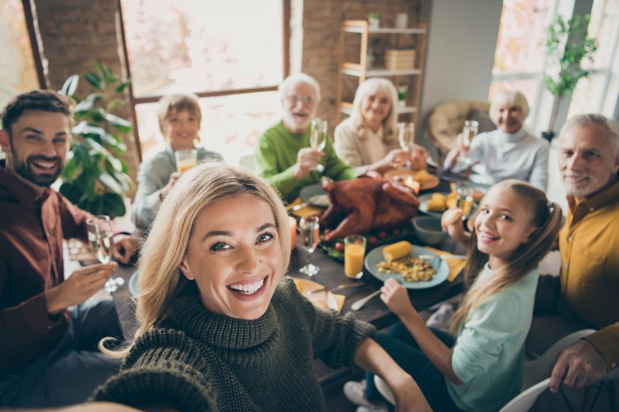 Create New Memories With These 16 Family Reunion Ideas