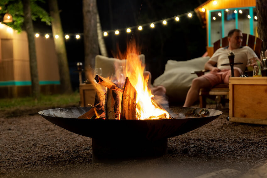 BBQ birthday party ideas for adults: portrait of a bonfire